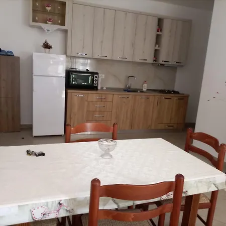 Plazh I Vjeter * Vlorë